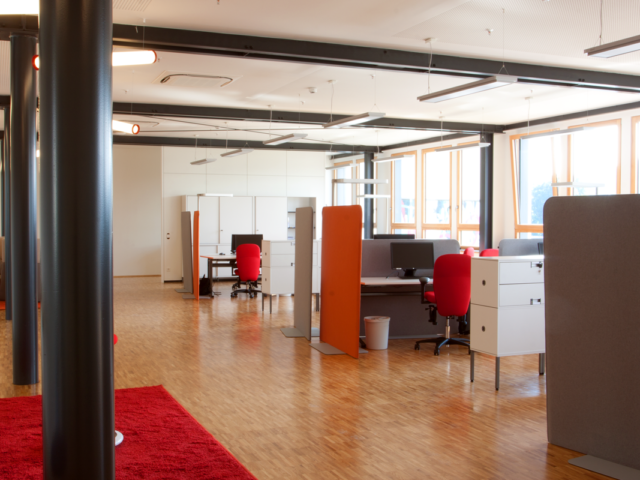 Sanierung und Innenausbau von Büroräumen in der Raumfabrik in Durlach